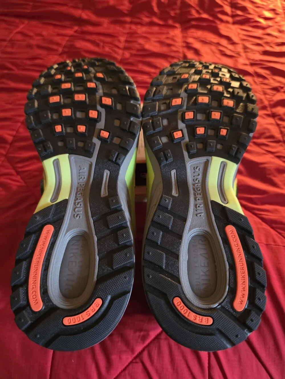 Nike FIRE! NWOB! Air Pegasus Wave Sneakers in Black Ironstone Safety Orange. 13.